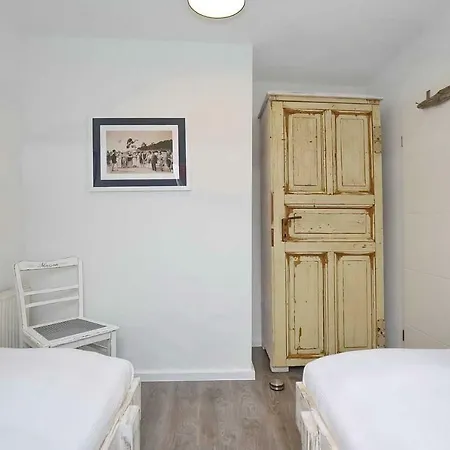 Papillon 01-7 Apartment *